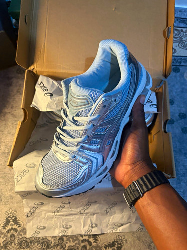 Asics gel kayano cushioned - 14,